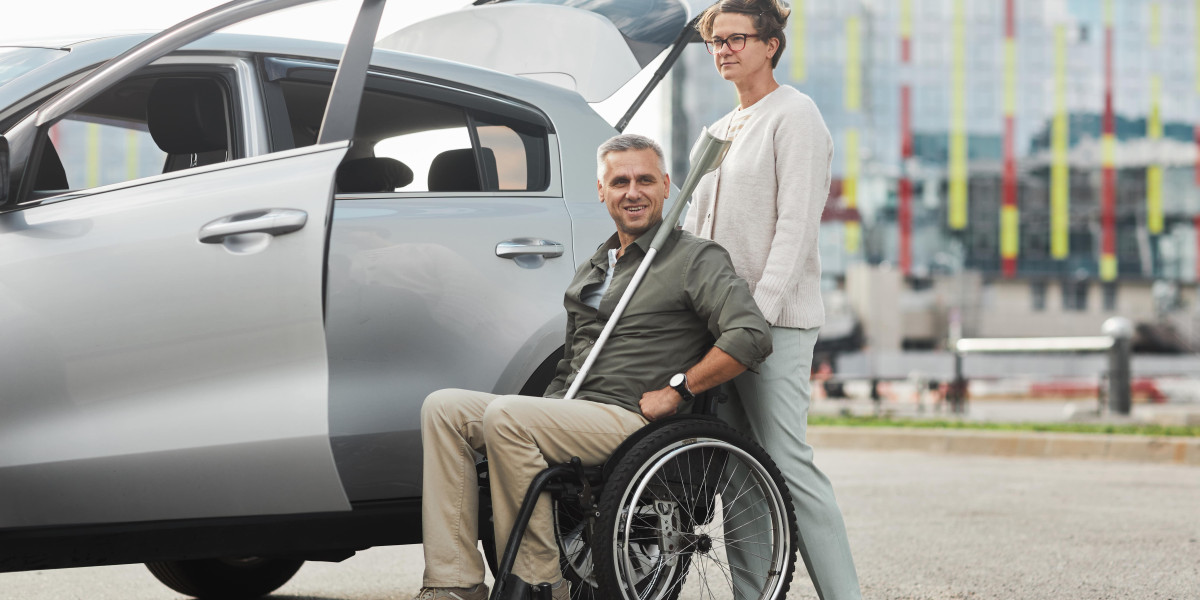 You'll Never Be Able To Figure Out This Collapsible Mobility Scooter's Tricks